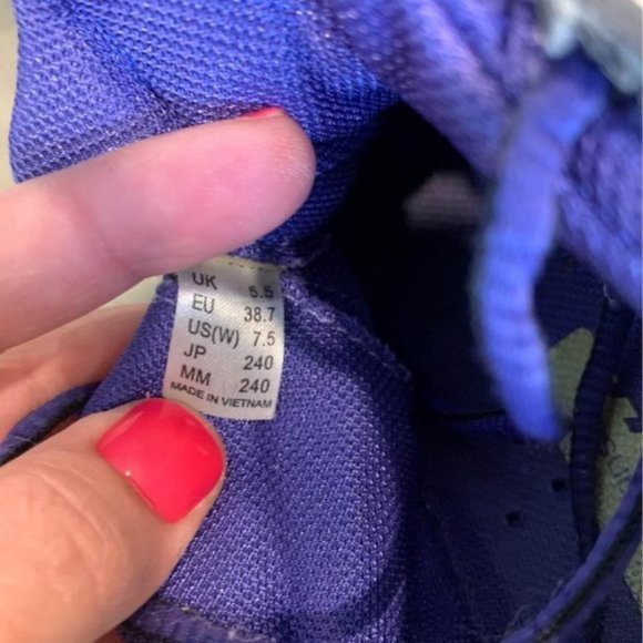 helly HANSEN terrak sneakers. HELLY grip for hiking, walking, trekking. Purple - Picture 10 of 10